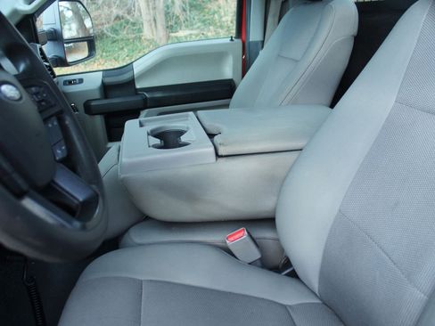 Used 2017 Ford F250 XL w/ Power Equipment Group image 15