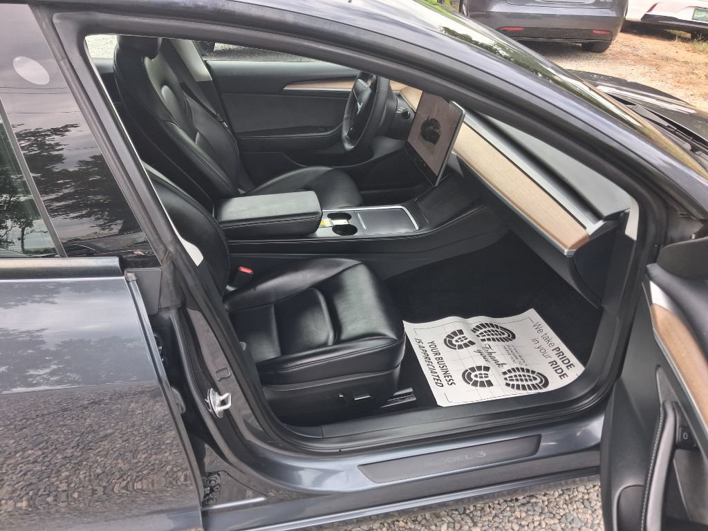 Used 2023 Tesla Model 3 Standard Range RWD image 12