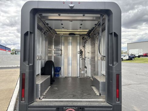 Used 2024 Chevrolet Brightdrop 400 w/ Commercial Equipment Package AWD/4WD image 10