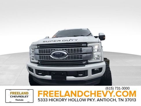 Used 2017 Ford F250 Platinum w/ Platinum Ultimate Package AWD/4WD image 6