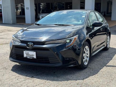 Used 2024 Toyota Corolla LE FWD image 10