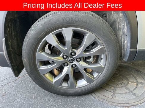 Used 2024 Toyota Grand Highlander AWD image 8