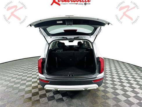 Used 2020 Kia Telluride LX image 27