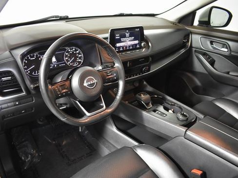 Certified 2022 Nissan Rogue SV w/ SV Premium Package image 13