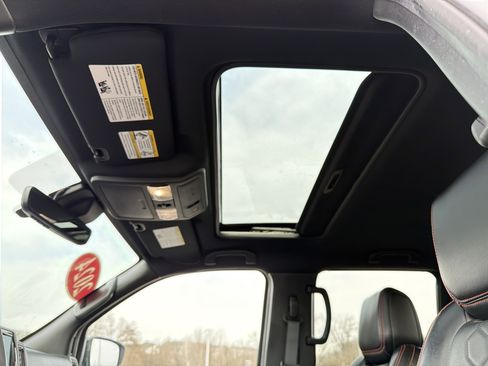 Used 2024 Nissan Frontier PRO-4X w/ Pro Premium Package image 28