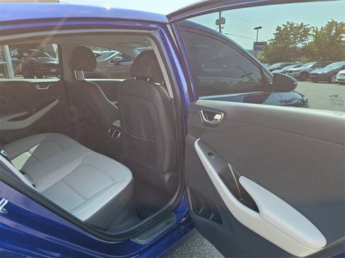 Used 2022 Hyundai Ioniq Limited image 13