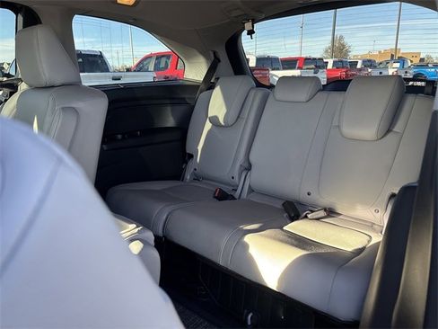 Used 2024 Honda Odyssey Touring image 15
