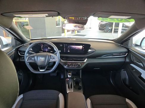 Certified 2024 Buick Envista Sport Touring w/ Convenience I Package FWD image 25