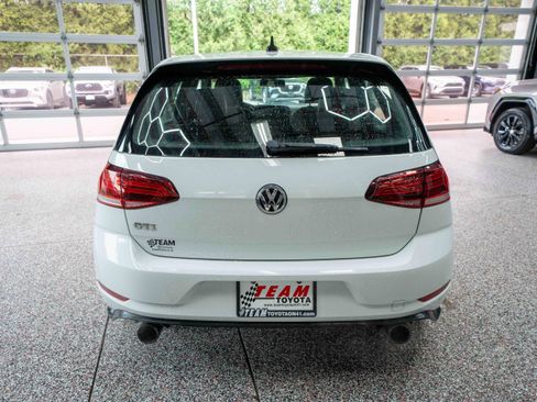 Used 2018 Volkswagen GTI SE w/ SE Leather Package FWD image 3
