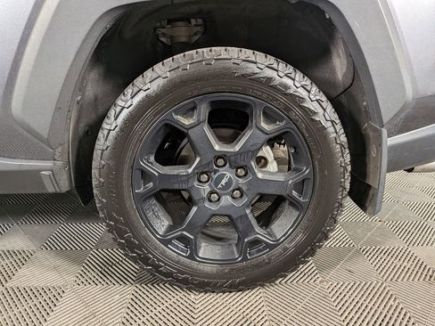 Used 2020 Toyota RAV4 TRD Off-Road image 15