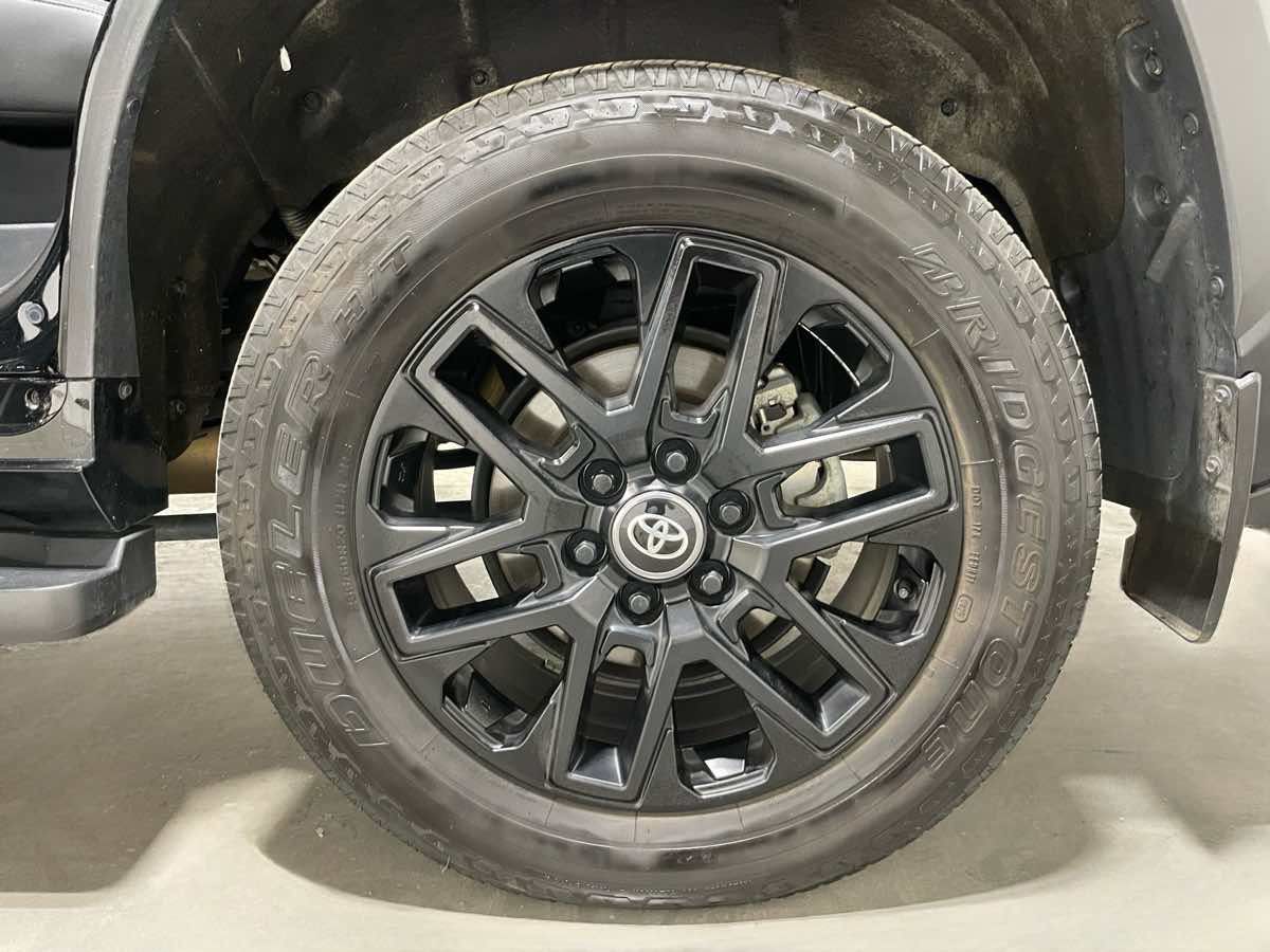 Used 2025 Toyota Sequoia Limited w/ Nightshade Package AWD/4WD image 6