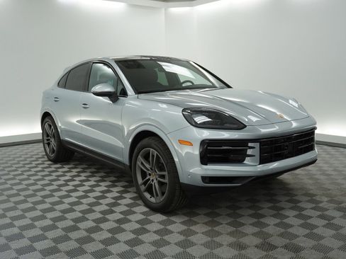 New 2026 Porsche Cayenne Coupe AWD/4WD image 9