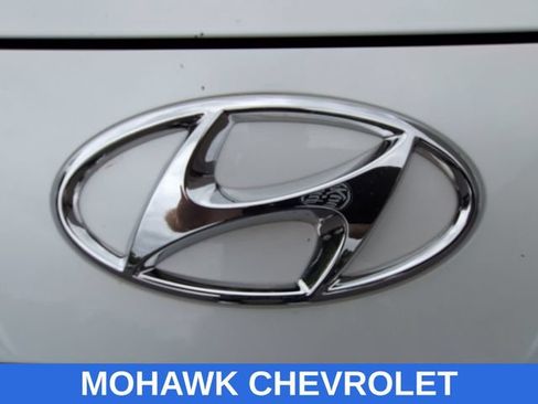 Used 2021 Hyundai Elantra SEL FWD image 30