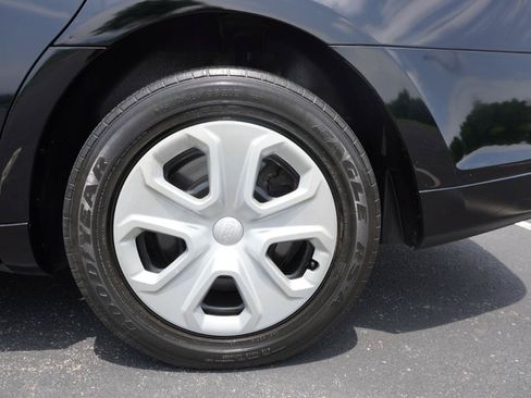 Used 2016 Ford Taurus Police Interceptor AWD image 30