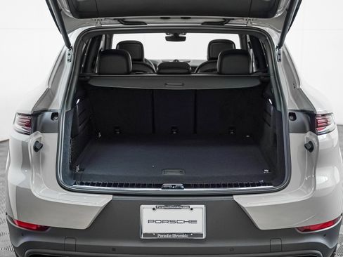 New 2026 Porsche Cayenne GTS AWD/4WD image 25