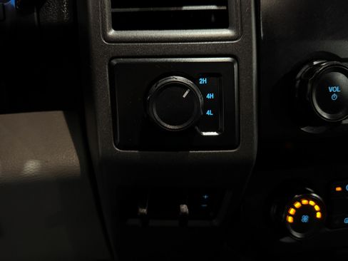 Used 2021 Ford F250 XL w/ Power Equipment Group image 26