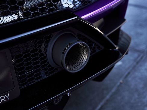 Used 2024 Lamborghini Huracan EVO image 13