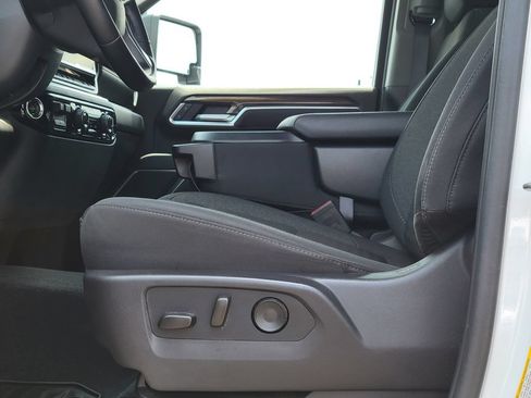 Used 2025 Chevrolet Silverado 2500 LT w/ Safety Package AWD/4WD image 24