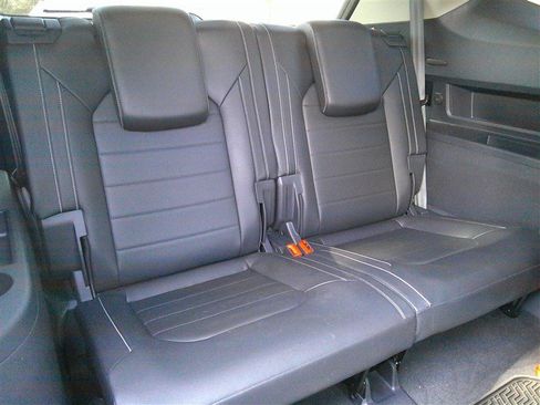 Used 2021 Volkswagen Atlas SEL Premium image 20