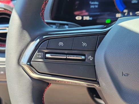 New 2025 Chevrolet Blazer EV RS image 33