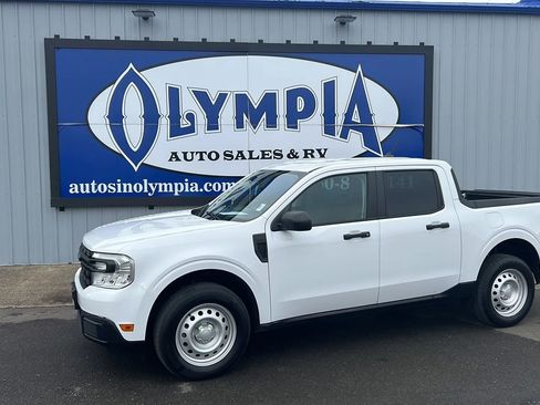 Used 2022 Ford Maverick XL image 1