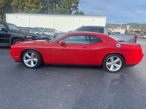 Used 2009 Dodge Challenger SRT8 w/ SRT Option Group II image 3