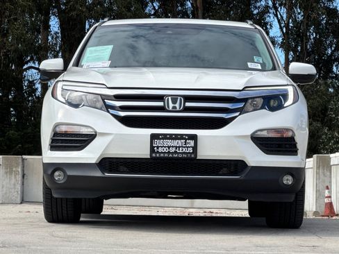 Used 2018 Honda Pilot Touring image 5
