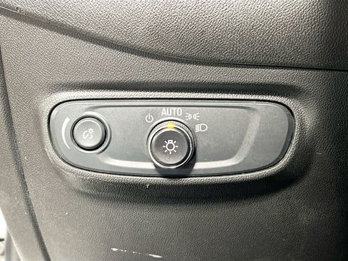 Used 2024 Chevrolet Equinox RS AWD/4WD image 10