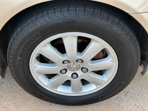 Used 2004 Toyota Camry XLE image 30