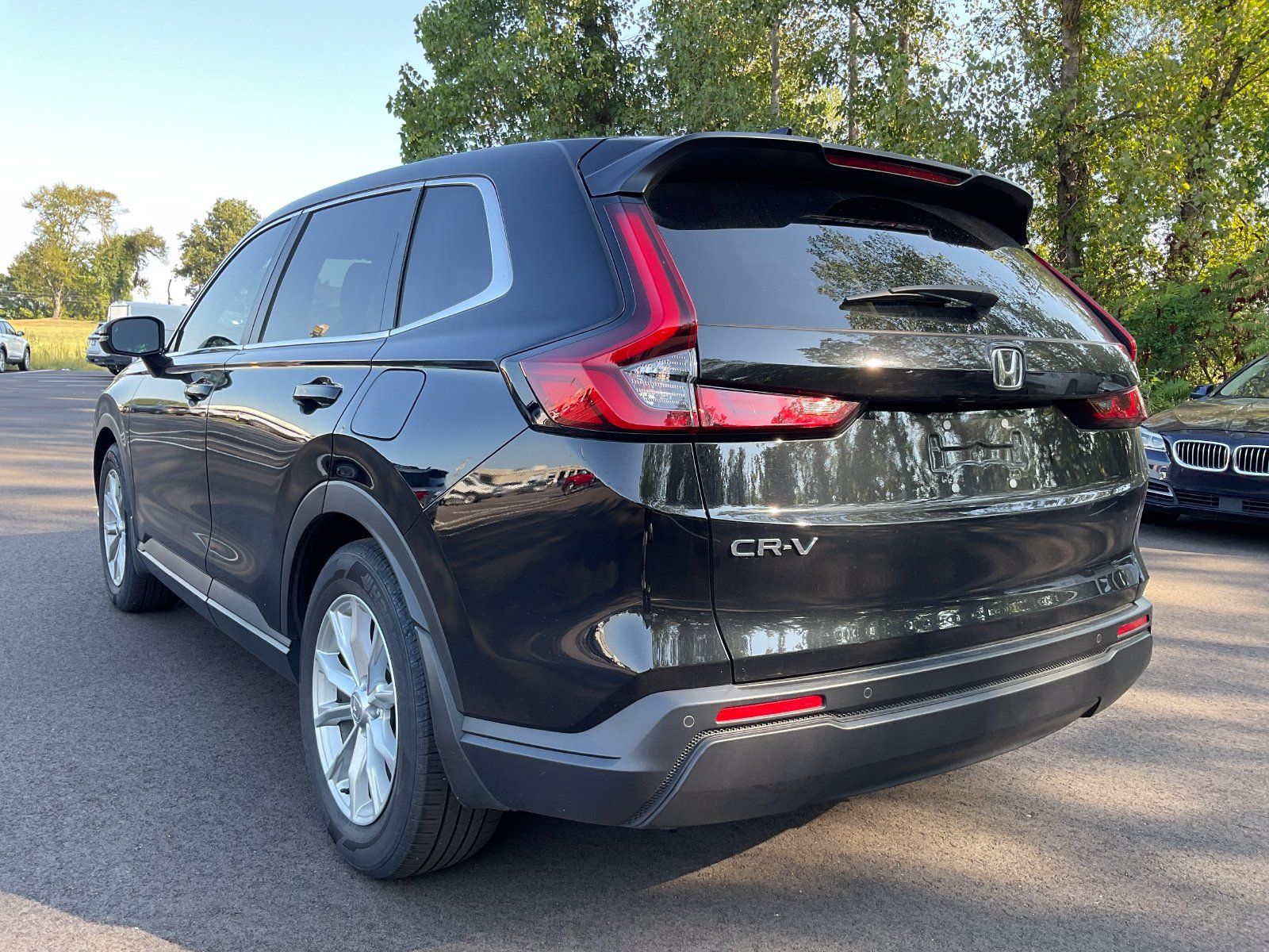 Used 2024 Honda CR-V EX-L image 8