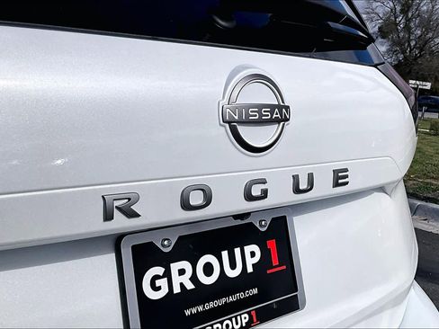 New 2026 Nissan Rogue SV FWD image 15