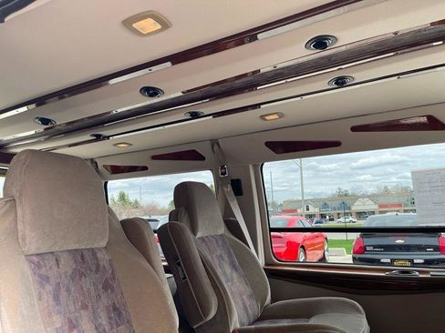 Used 1999 Ford E-150 and Econoline 150 image 38