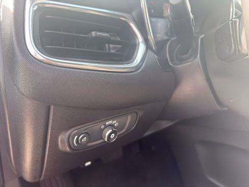 Used 2023 Chevrolet Equinox LT image 14