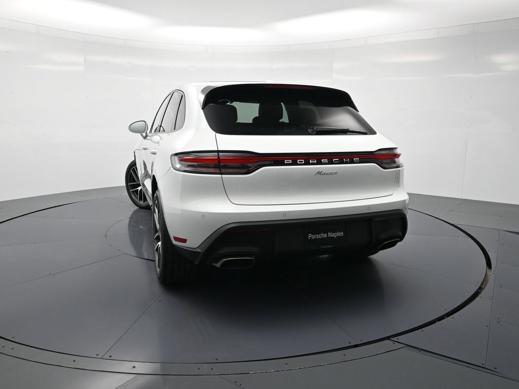 Certified 2026 Porsche Macan AWD/4WD image 27