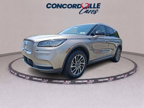 Used 2021 Lincoln Corsair AWD w/ Equipment Group 101A image 3