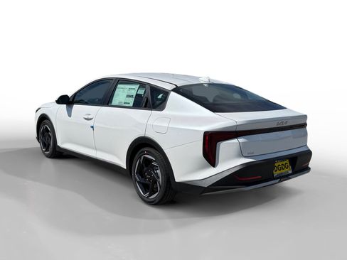 New 2026 Kia K4 EX image 3