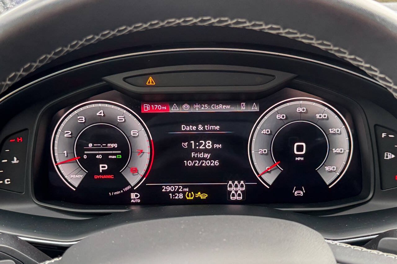 Used 2025 Audi Q7 3.0T Premium Plus AWD/4WD image 25