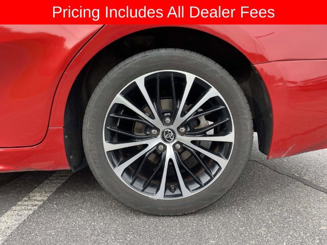 Used 2020 Toyota Camry SE FWD image 9