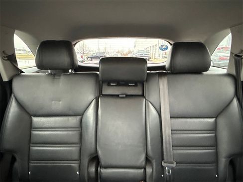 Used 2017 Kia Sorento LX w/ LX Convenience Package image 16