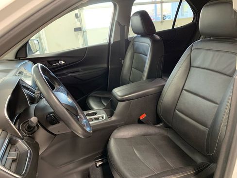 Used 2021 Chevrolet Equinox Premier w/ Redline Edition image 16