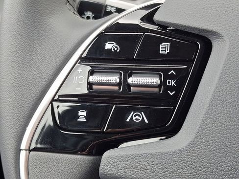 Certified 2025 Kia Niro EX image 20
