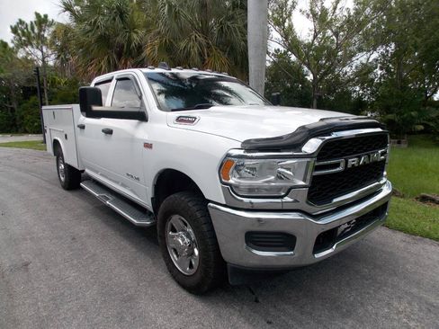 Used 2022 RAM 2500 Tradesman w/ Chrome Appearance Group AWD/4WD image 1