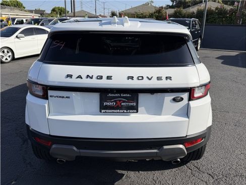 Used 2019 Land Rover Range Rover Evoque SE image 14
