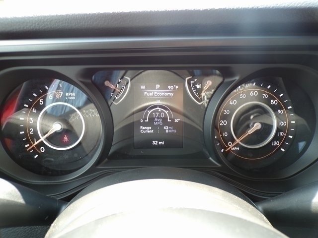 Used 2025 Jeep Gladiator Sport AWD/4WD image 12