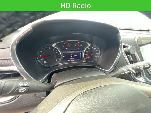 Used 2021 Chevrolet Equinox Premier AWD/4WD image 22