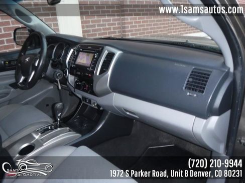 Used 2013 Toyota Tacoma 4WD Double Cab V6 AT (Natl) w/ TRD Sport Pkg image 40