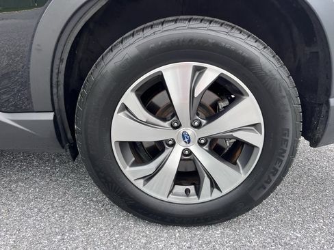 Used 2022 Subaru Ascent Premium w/ Convenience Package AWD/4WD image 26