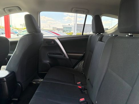 Used 2018 Toyota RAV4 LE w/ All Weather Liner Package AWD/4WD image 15