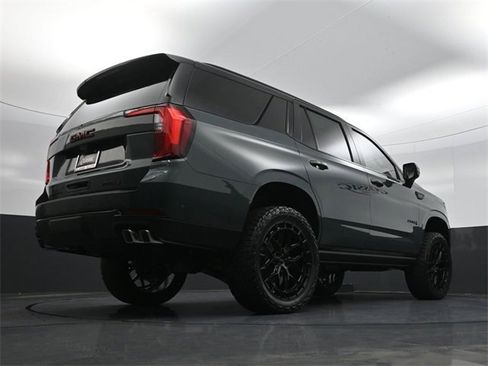 New 2026 GMC Yukon AT4 w/ AT4 Premium Plus Package image 32