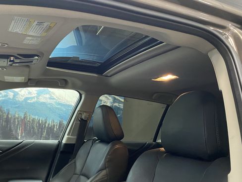 Used 2022 Subaru Outback Limited AWD/4WD image 21